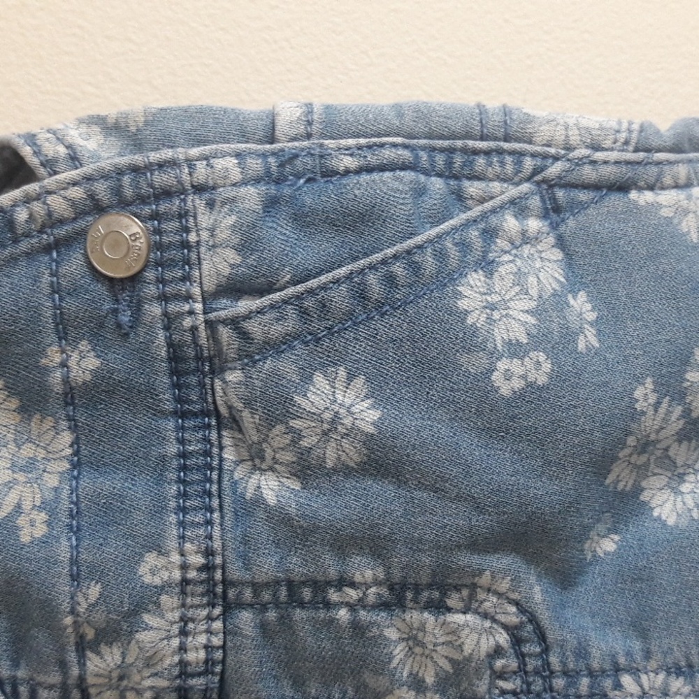 baby B'gosh girl's denim overall shorts floral print 18M - Picture 3 of 11